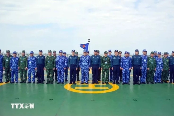 Vietnam, China join hands in building peaceful, law-abiding sea area